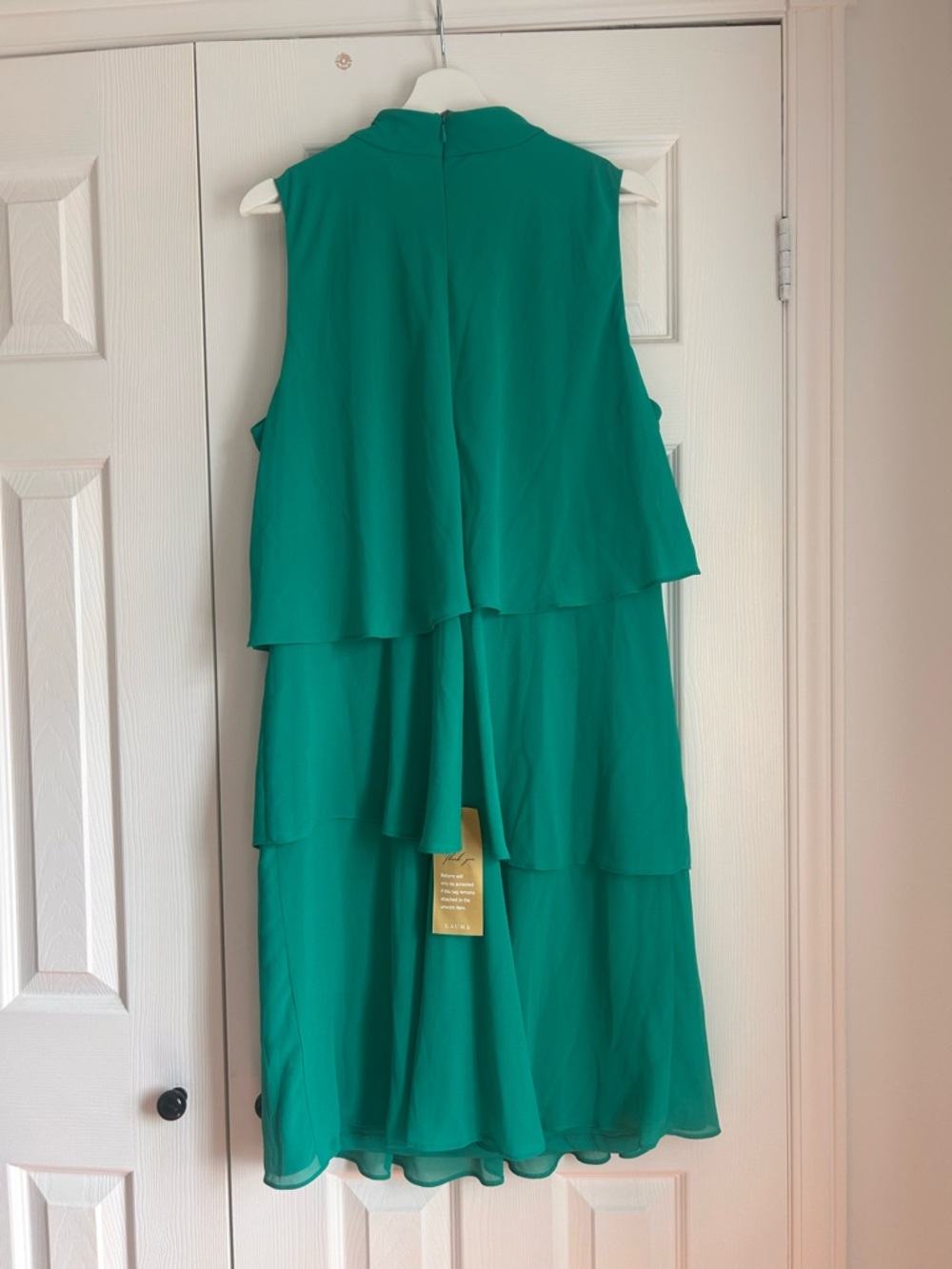 Sleeveless Tiered Midi Dress with Bow Accent in Emerald Green - Picture 5 of 5